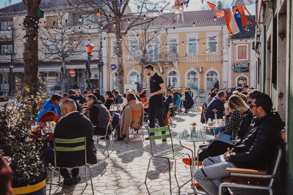 A photo of an afternoon in a cafe at the City Square