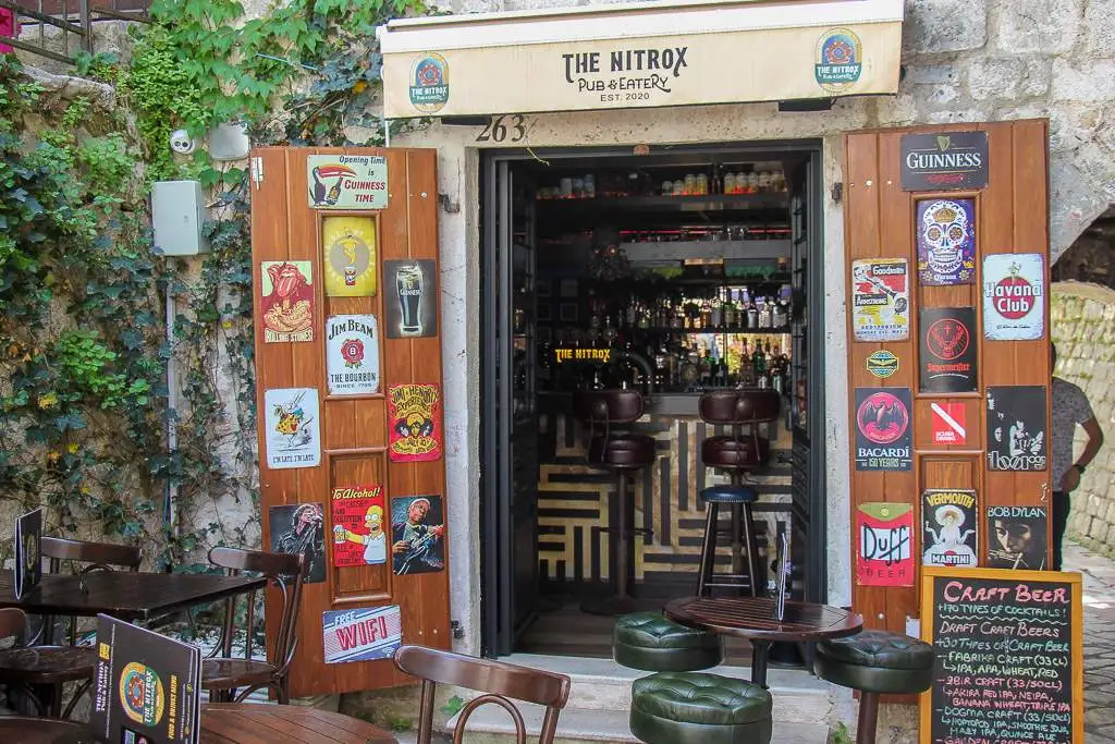 The “Nitrox” Pub and Eatery