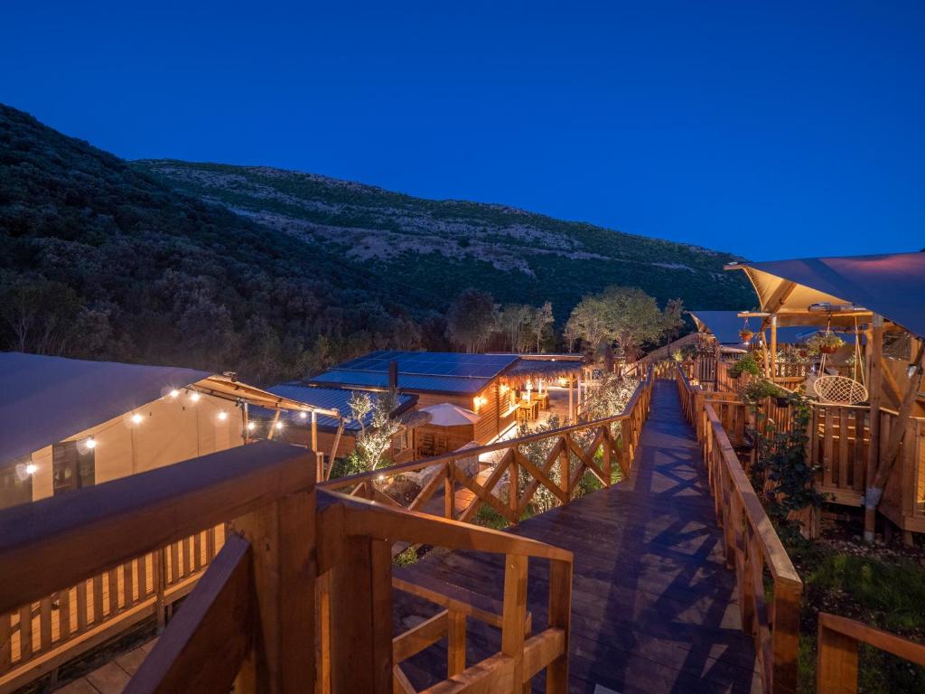 sea glamping