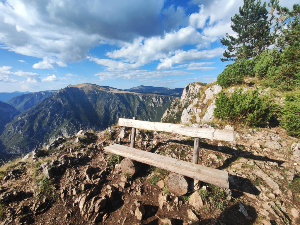 Curevac  hiking route in Trepca