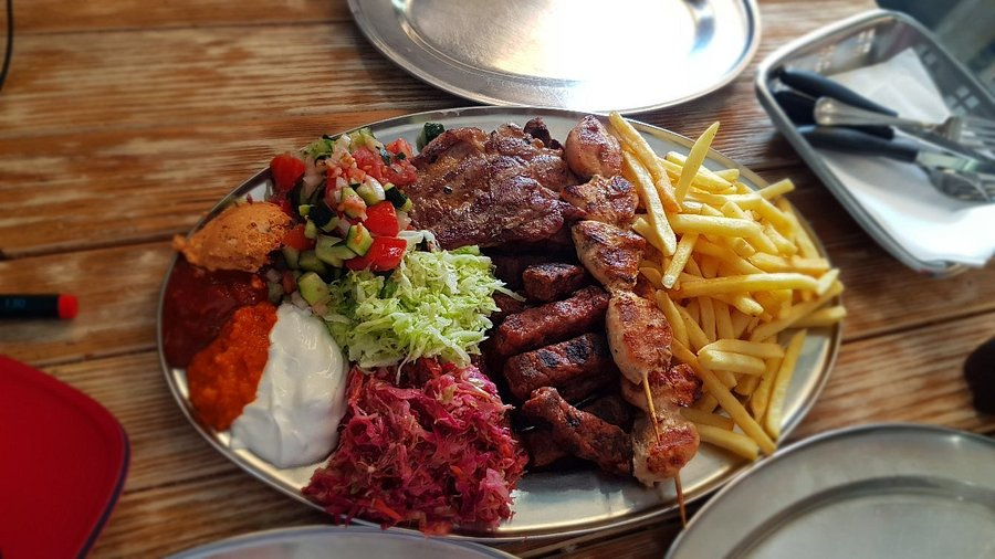 Tanjiga's meat plate 